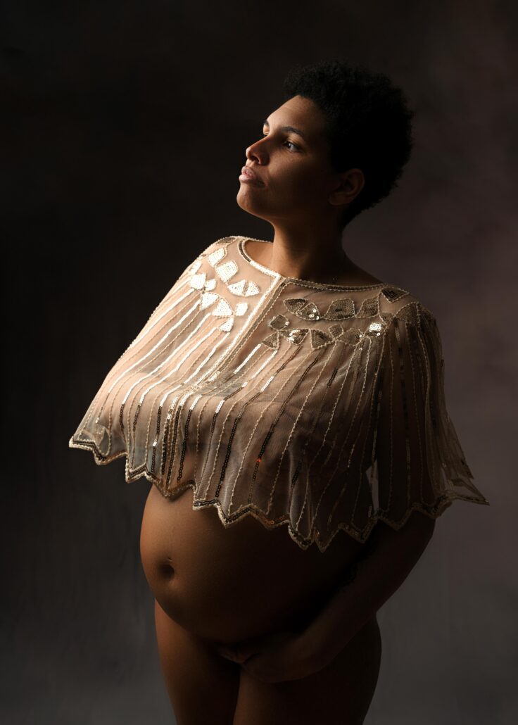 maternity photoshoot gold viel on nakes woman
